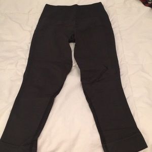Lululemon compression leggings- size 6